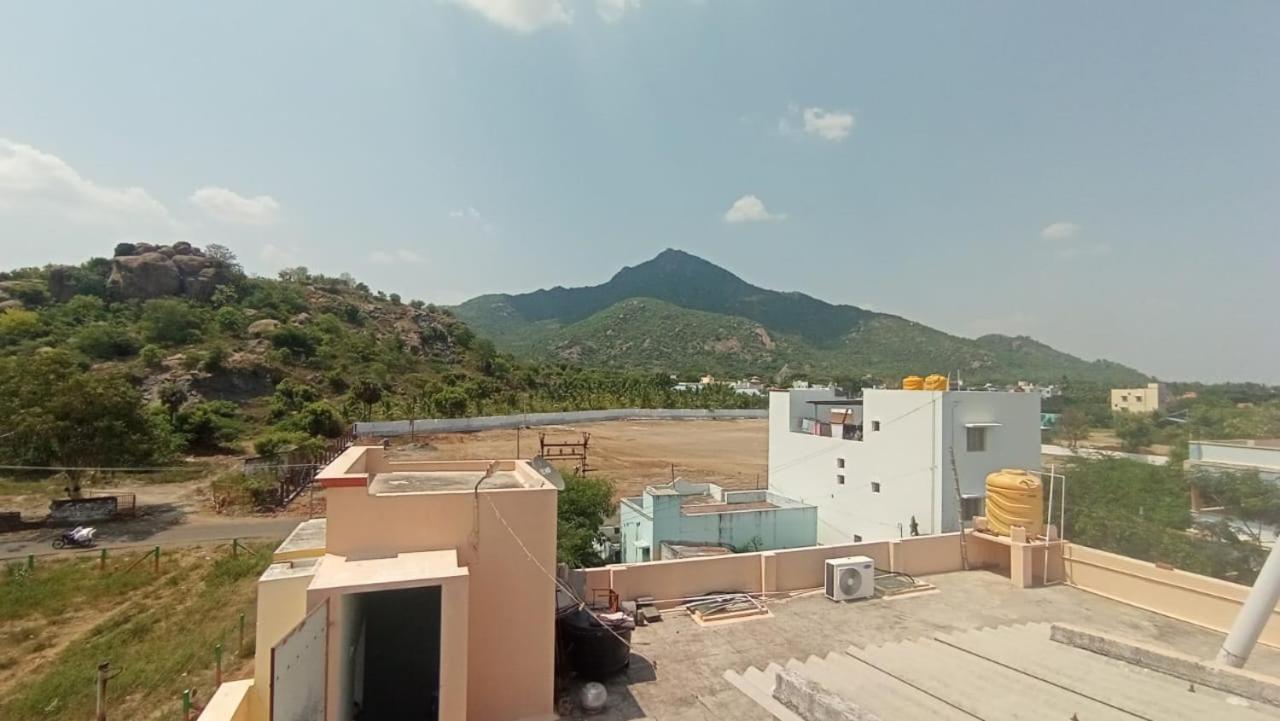 Thiru Arunai Guest House Tiruvannāmalai Exterior photo