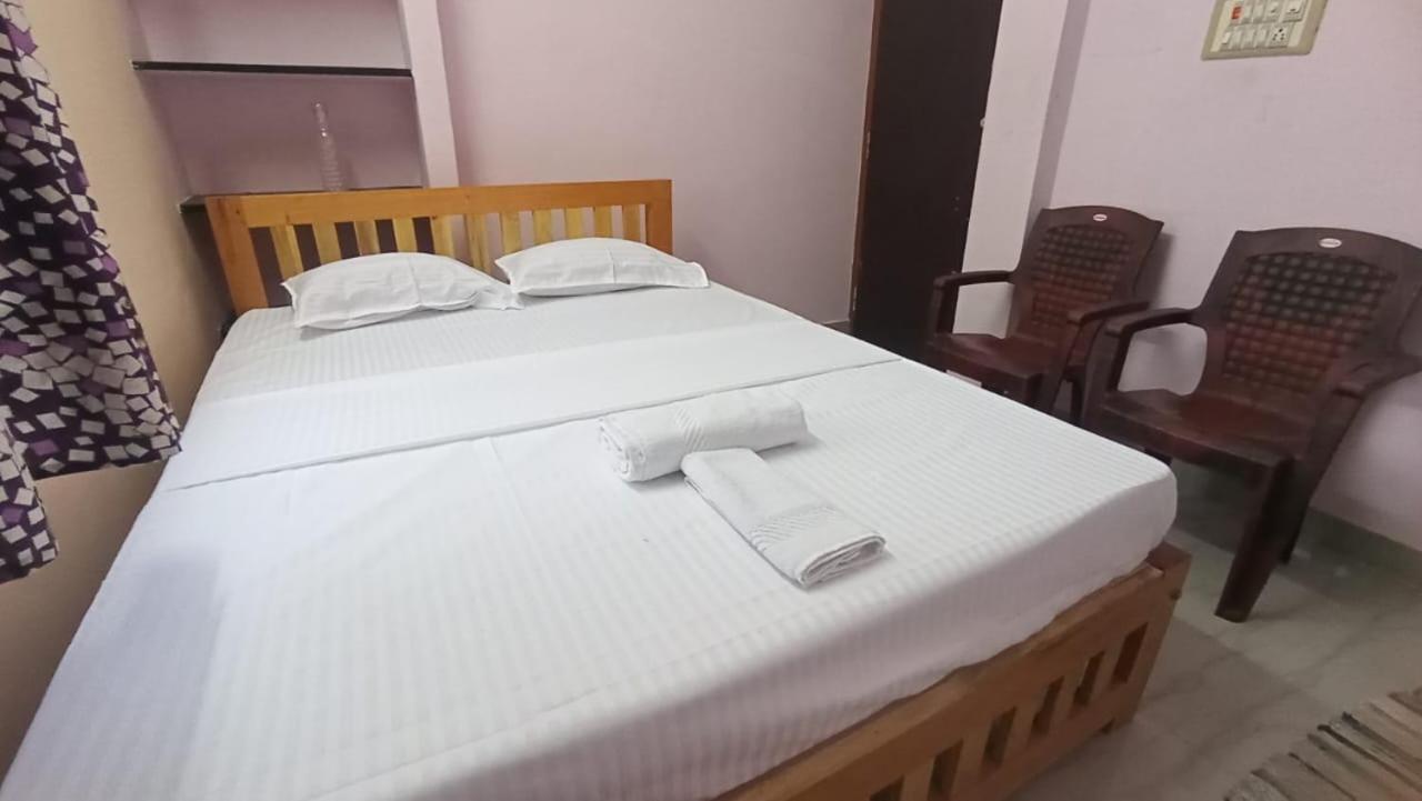 Thiru Arunai Guest House Tiruvannāmalai Exterior photo